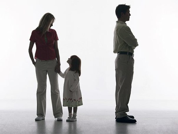 смена фамилии у детей при разводе родителей
